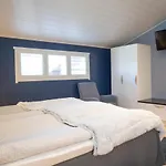 Iisakki Village Hotel *