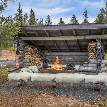 Iisakki Village Szálloda *