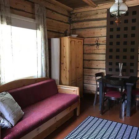 Hotel Iisakki Village *