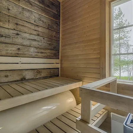 Szálloda Iisakki Village *