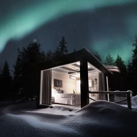 Szálloda Iisakki Village *