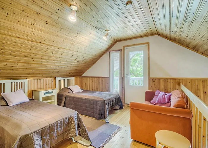 Iisakki Village Hotel *